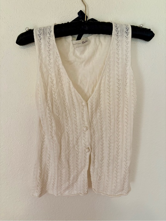 Daio Tops - White Knit V-Neck Button Front Tank